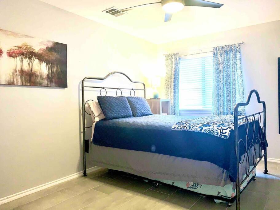 Modern Updates - Great Location - King Bed- Bmt ซานอันโตนิโอ ภายนอก รูปภาพ