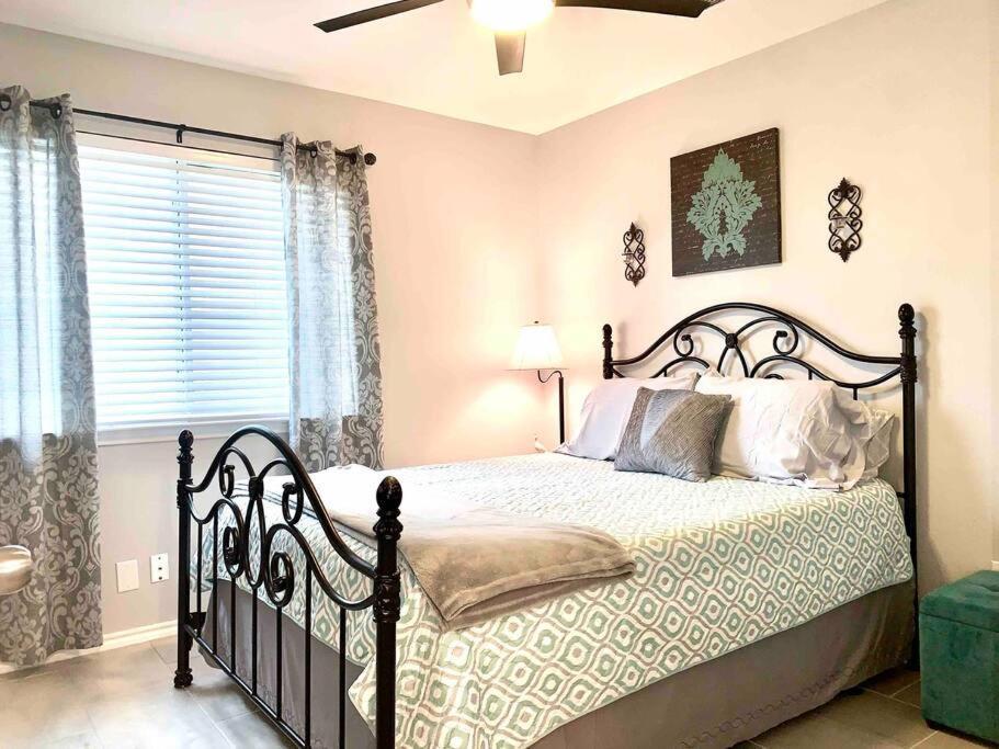 Modern Updates - Great Location - King Bed- Bmt ซานอันโตนิโอ ภายนอก รูปภาพ